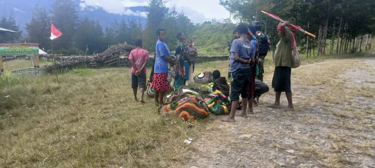 Pasar Dadakan Satgas Mobile Raider 300 Siliwangi