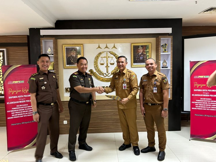Berhasil Selesaikan Piutang Pajak Daerah Milyaran Rupiah, Kabapenda Ucapkan Terima kasih atas Bantuan Hukum dari Kajari Pekanbaru