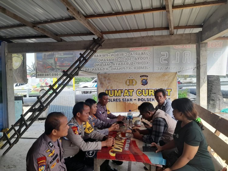Jum'at Curhat Polsek Minas Mendengarkan Aspirasi  Dan Keluhannya Dari Masyarakat-Masyarakat Minas Barat