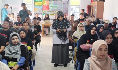 Personil Polsek Tualang Hadiri Sosialisasi Rembuk Kampung Anti Politik Uang ( Money Politic)