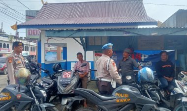 Polsek KSKP Giat Melakukan Patroli Dialogis Menjelang Pemilu, Menyasar Pangkalan Ojek di Wilayah Pelabuhan