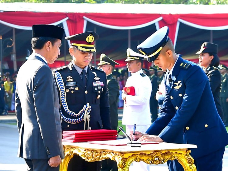 Panglima TNI Hadiri Upacara Prasetya Perwira TNI-Polri 2024 di Istana Merdeka