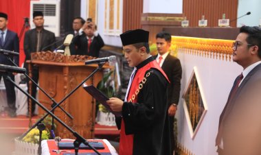 Ketua PN Lantik 50 Anggota DPRD Pekanbaru Periode 2024-2029