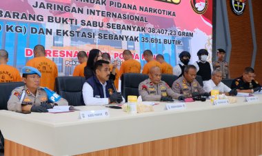 Kurir 55 kg Sabu Jaringan Internasional Ditangkap di Pekanbaru