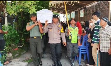 Babinsa Serengan Takziah, TNI Hadir di Tengah Duka Warga