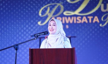 Henny Wahid Gaungkan Pacu Jalur di Grand Final Duta Wisata Riau