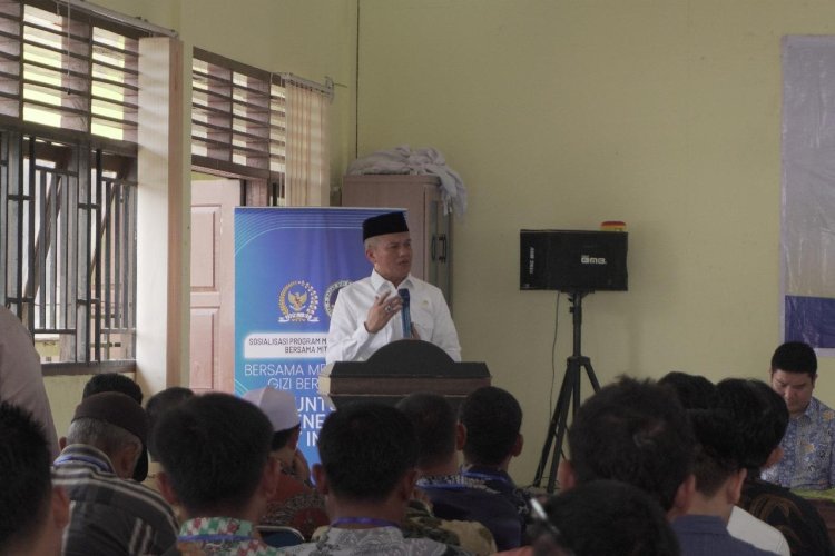 Masyarakat Petapahan Antusias Sambut Program Makan Bergizi Gratis, BGN dan DPR RI Turun Langsung Sosialisasi