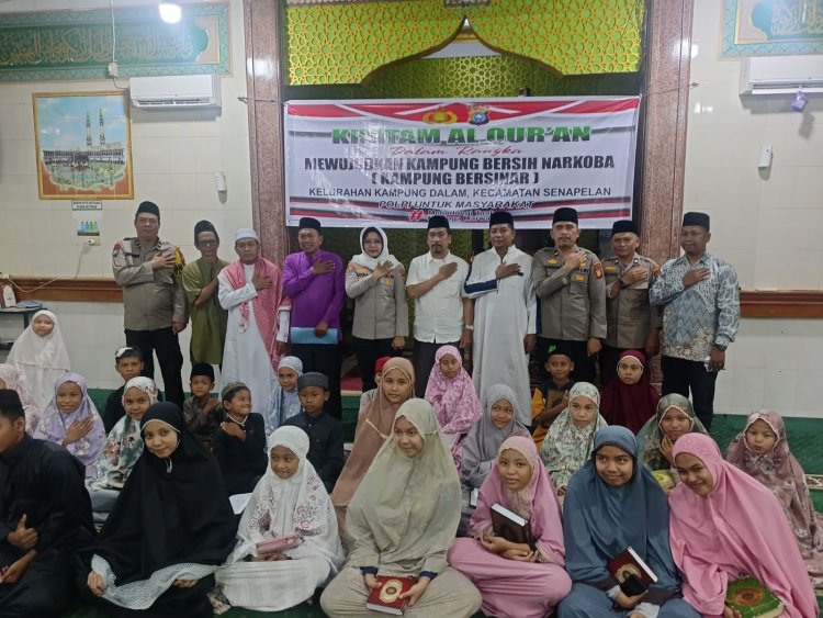 Wujudkan Kampung Bersinar, Polsek Senapelan Gelar Khatam Al - Quran Dan Doa Bersama