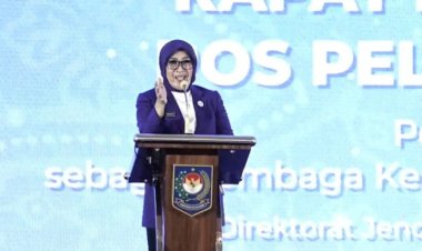 Ketua TP Posyandu Tri Tito Karnavian Tekankan Enam SPM di Rakornas 2025