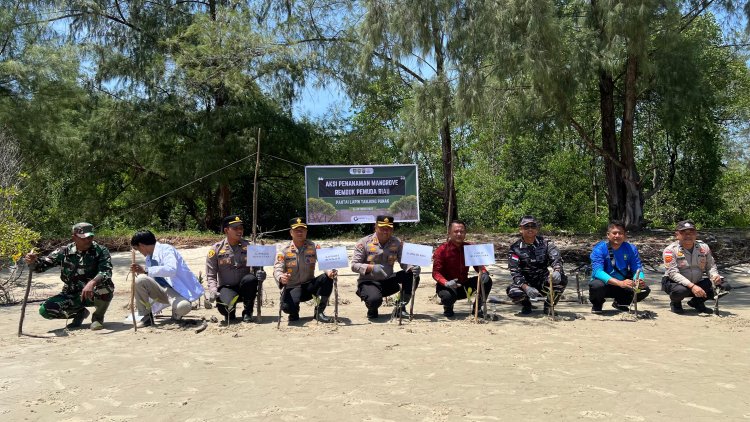 Gelorakan Semangat Green Policing, Rembuk Pemuda Riau Tanam Mangrove di Bengkalis