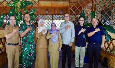 Wabup Kampar Terima Staf Ahli Kemenkop Bahas Percepatan Kopdes