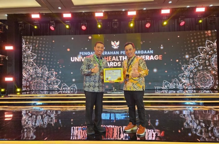 Pemko Pekanbaru Raih UHC Awards 2026 atas Capaian Jaminan Kesehatan