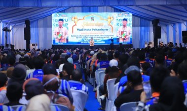 Pekanbaru Harus Bersih, Agung Nugroho Siapkan THR dan Bonus untuk Pasukan Biru